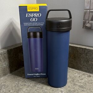 Travel Coffee Press - Black and Blue